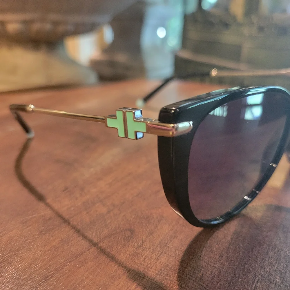 Tiffany & Company Sunglasses TF4178. #348 - Picture 12 of 16